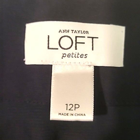 Ann Taylor LOFT Silk Wrap Skirt Straight Above Knee Side Zipper Pockets Pleated - Picture 8 of 16